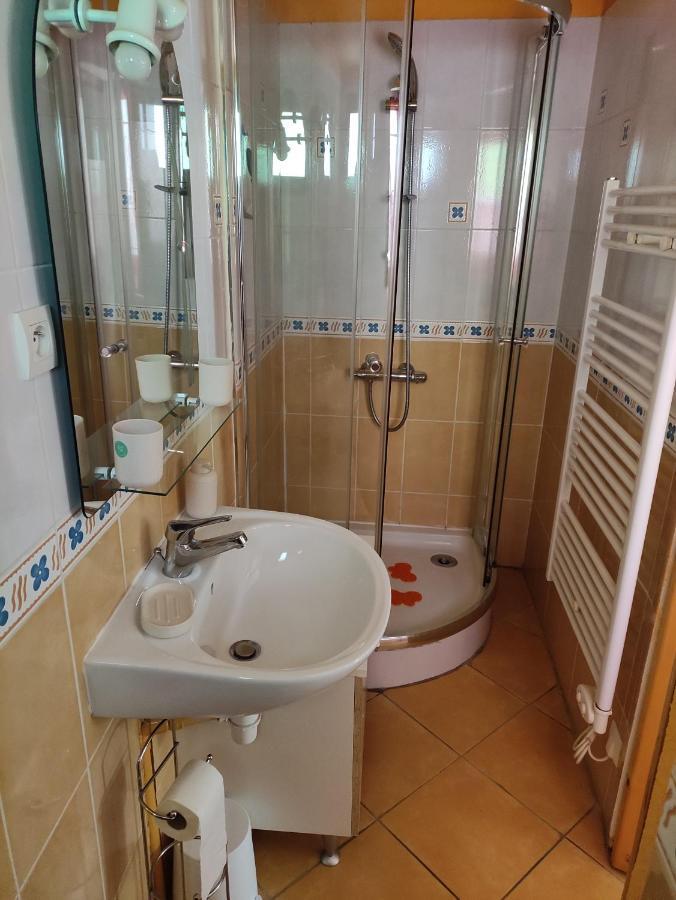 Confortable Maison De Village En Pierre Typique Moltig les Bains Dış mekan fotoğraf